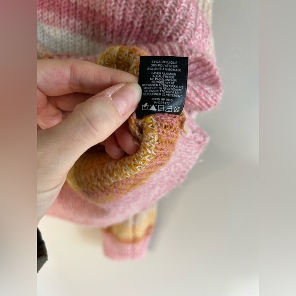 Women’s Sanctuary striped sweater size small yellow and pink crewneck - Picture 6 of 7